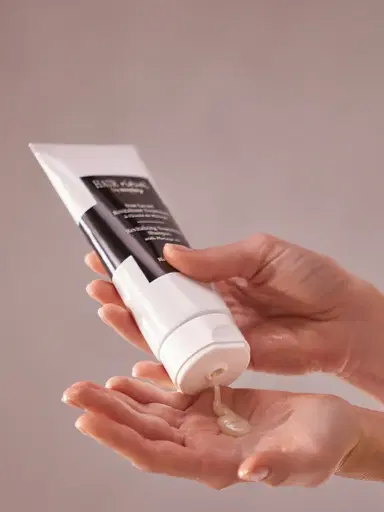 Sisley-Paris Hair Ritual Revitalizing Nourishing Shampoo | Thumbnail 2