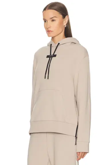 ON Focus Tech Hoodie | Thumbnail 3