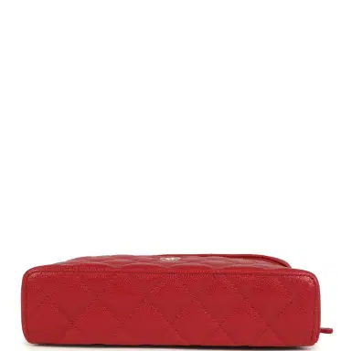 Chanel Chanel Top Handle Long Vanity Case with Chain Red Shiny Caviar Light Gold Hardware | Thumbnail 6 Chanel Chanel Top Handle Long Vanity Case with Chain Red Shiny Caviar Light Gold Hardware | Thumbnail 6