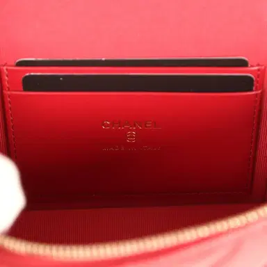Chanel Chanel Top Handle Long Vanity Case with Chain Red Shiny Caviar Light Gold Hardware | Thumbnail 9 Chanel Chanel Top Handle Long Vanity Case with Chain Red Shiny Caviar Light Gold Hardware | Thumbnail 9