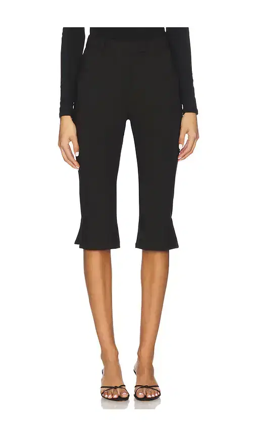 Harlow Capri