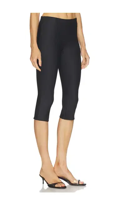 Skims Body Capri | Thumbnail 2
