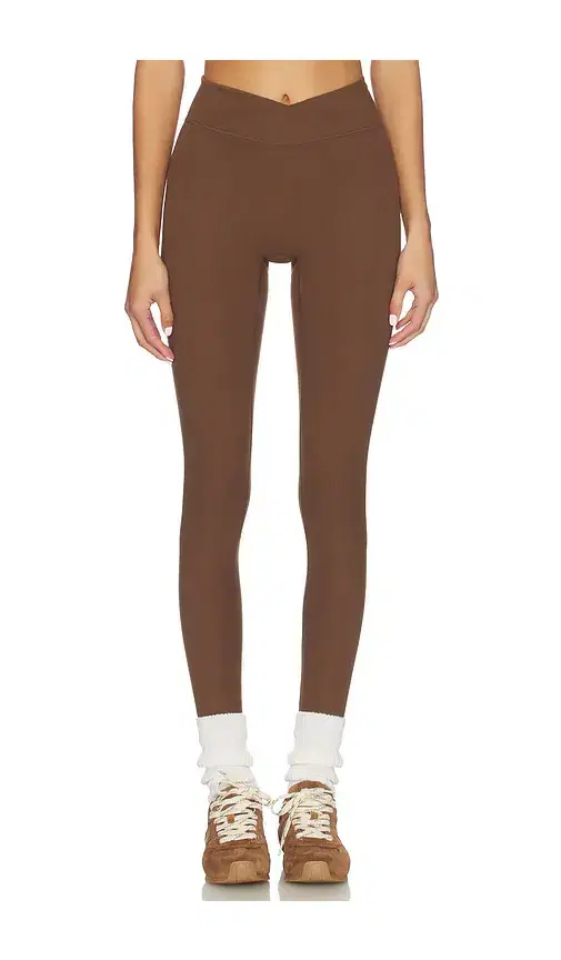 The V Legging