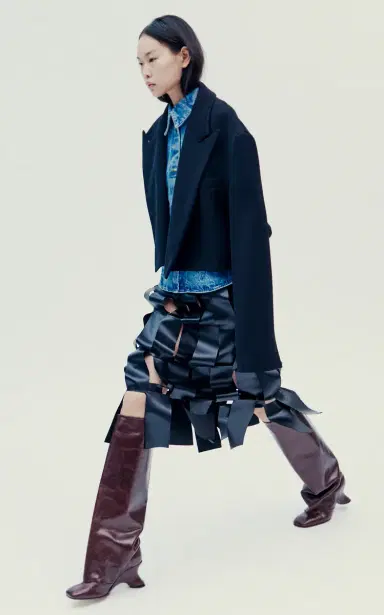 A.W.A.K.E. MODE Double-Layered Woven-Leather Midi Skirt - Black | Thumbnail 3
