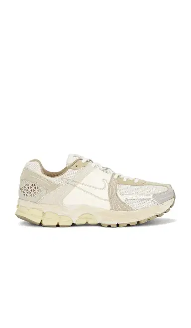 Nike Zoom Vomero 5 | Thumbnail 1