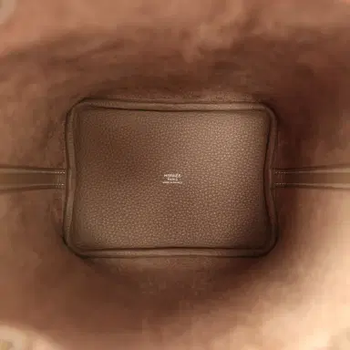 HERMÈS Hermes Picotin Lock 18 Etoupe Clemence Palladium Hardware | Thumbnail 7 HERMÈS Hermes Picotin Lock 18 Etoupe Clemence Palladium Hardware | Thumbnail 7