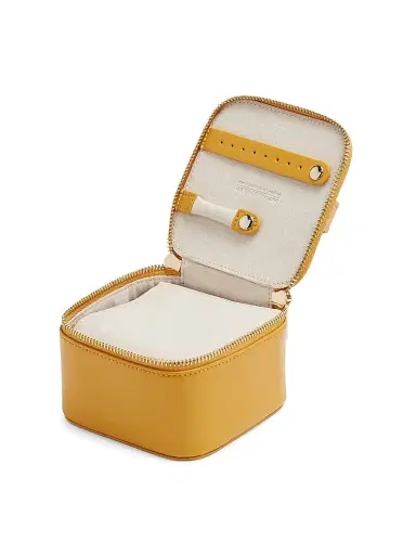 Wolf Maria Zip Leather Jewelry Cube | Thumbnail 2 Wolf Maria Zip Leather Jewelry Cube | Thumbnail 2