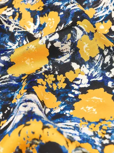 Givenchy Women's Square in Silk with Floral Print - Navy Yellow | Thumbnail 2 Givenchy Women's Square in Silk with Floral Print - Navy Yellow | Thumbnail 2