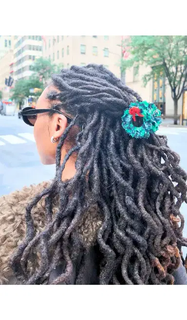 Solar Eclipse Hand-painted Origami Wreath Claw Hair Clip | Thumbnail 2