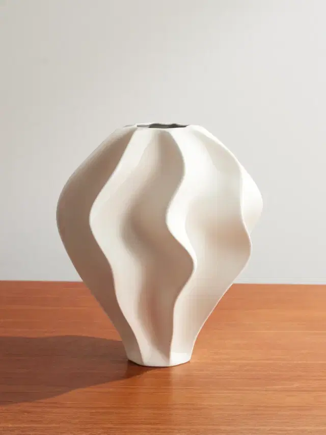 L'Objet Douro Porcelain Vase - Men
