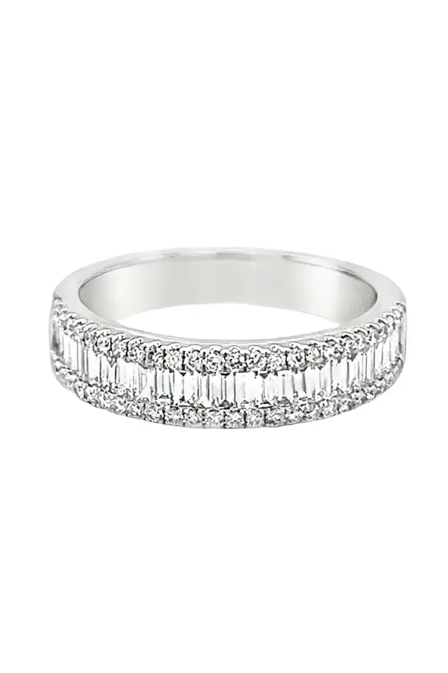 LISA NIK Diamond Channel Set Band Ring