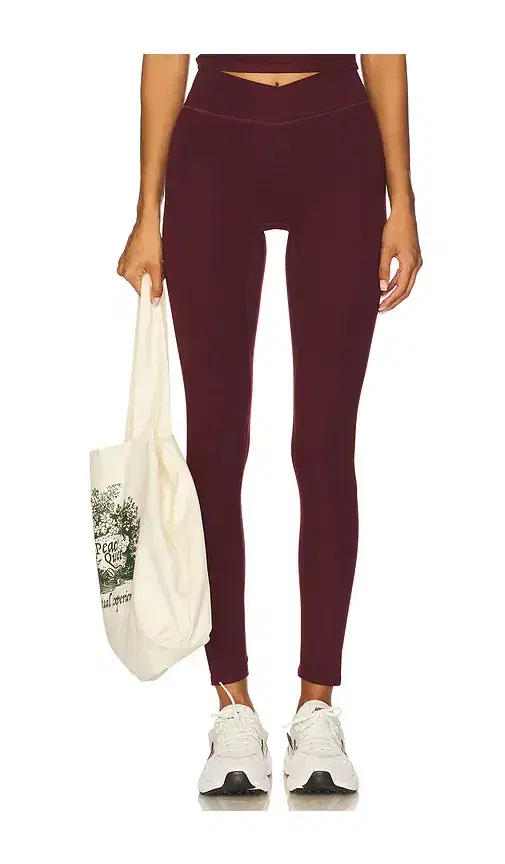 The V Legging