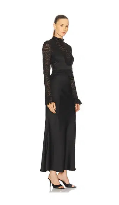 Elliatt Margot Long Sleeve Gown | Thumbnail 2 Elliatt Margot Long Sleeve Gown | Thumbnail 2
