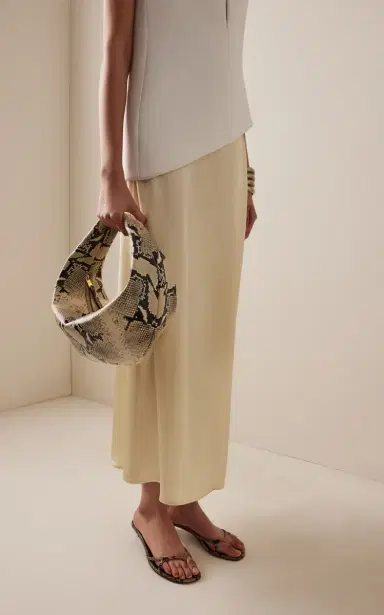 Khaite Olivia Medium Leather Hobo Bag | Thumbnail 2 Khaite Olivia Medium Leather Hobo Bag | Thumbnail 2