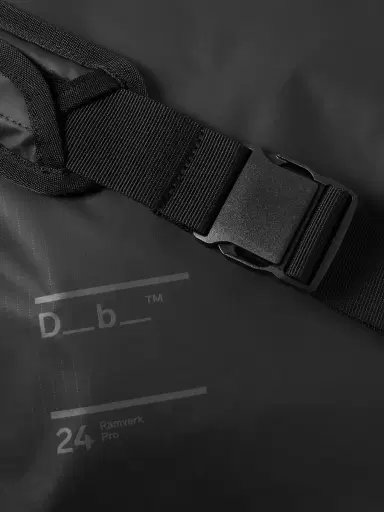 DB Journey Ramverk Pro Ripstop Messenger Bag - Men | Thumbnail 4 DB Journey Ramverk Pro Ripstop Messenger Bag - Men | Thumbnail 4