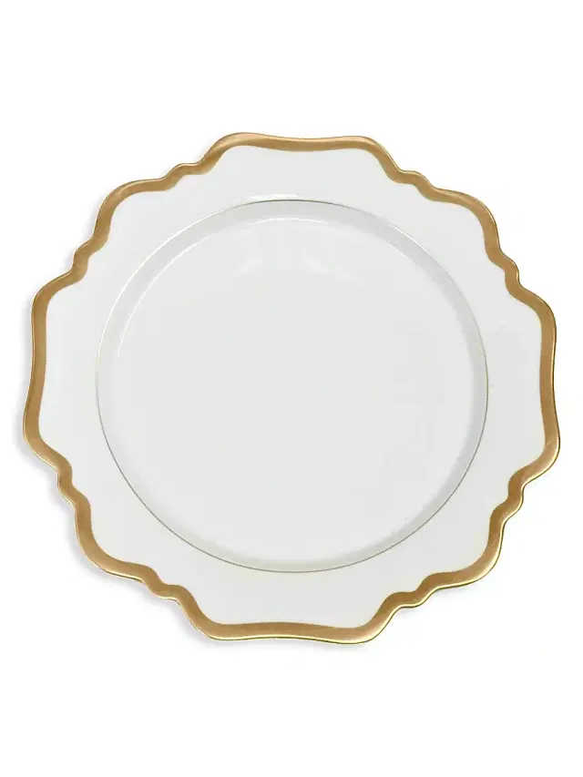 Anna's Antique-Style Dinner Plate