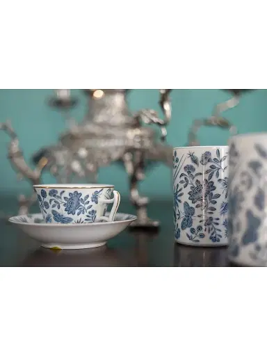 Mottahedeh Sacred Bird & Butterfly Porcelain Coup Bowl | Thumbnail 7 Mottahedeh Sacred Bird & Butterfly Porcelain Coup Bowl | Thumbnail 7