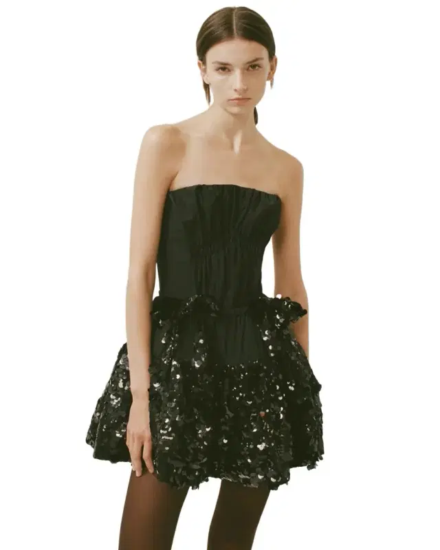 The Kamilla dress in sequins