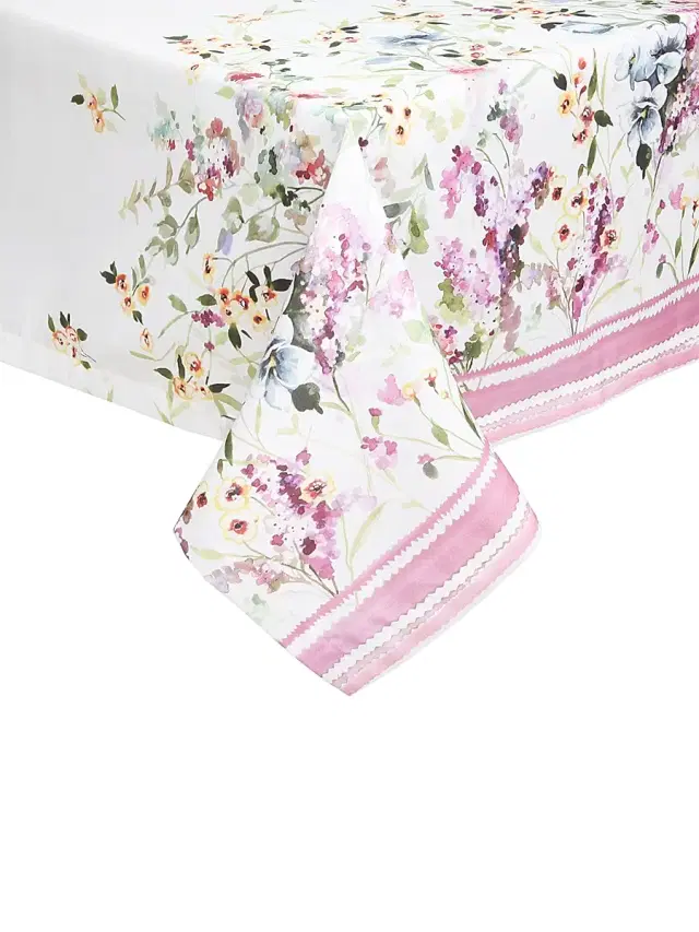 Mode Living Gardenia Floral Tablecloth - Pink 70 x 144