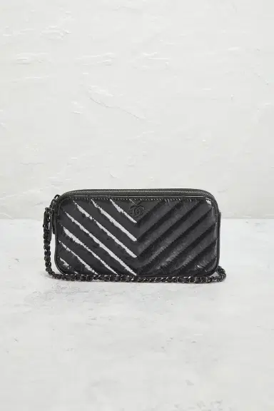 Chanel Chanel Patent So Black Double Zip Clutch | Thumbnail 2 Chanel Chanel Patent So Black Double Zip Clutch | Thumbnail 2