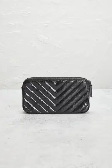 Chanel Chanel Patent So Black Double Zip Clutch | Thumbnail 3 Chanel Chanel Patent So Black Double Zip Clutch | Thumbnail 3