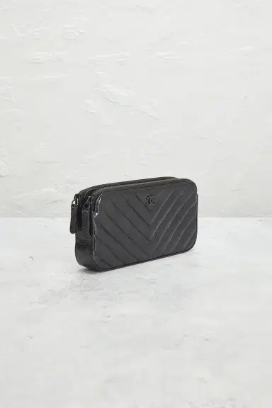 Chanel Chanel Patent So Black Double Zip Clutch | Thumbnail 4 Chanel Chanel Patent So Black Double Zip Clutch | Thumbnail 4