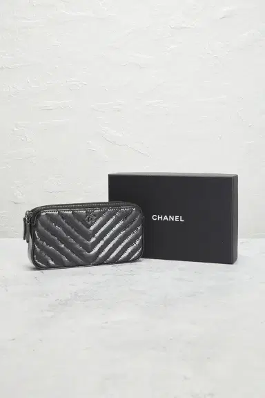 Chanel Chanel Patent So Black Double Zip Clutch | Thumbnail 8 Chanel Chanel Patent So Black Double Zip Clutch | Thumbnail 8