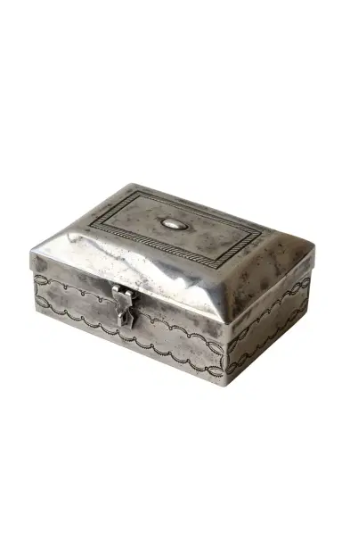 Portmanteau New York Vintage Navajo Stamped Silver Hinged Box; Circa 1930S-40S - Silver | Thumbnail 1 Portmanteau New York Vintage Navajo Stamped Silver Hinged Box; Circa 1930S-40S - Silver | Thumbnail 1