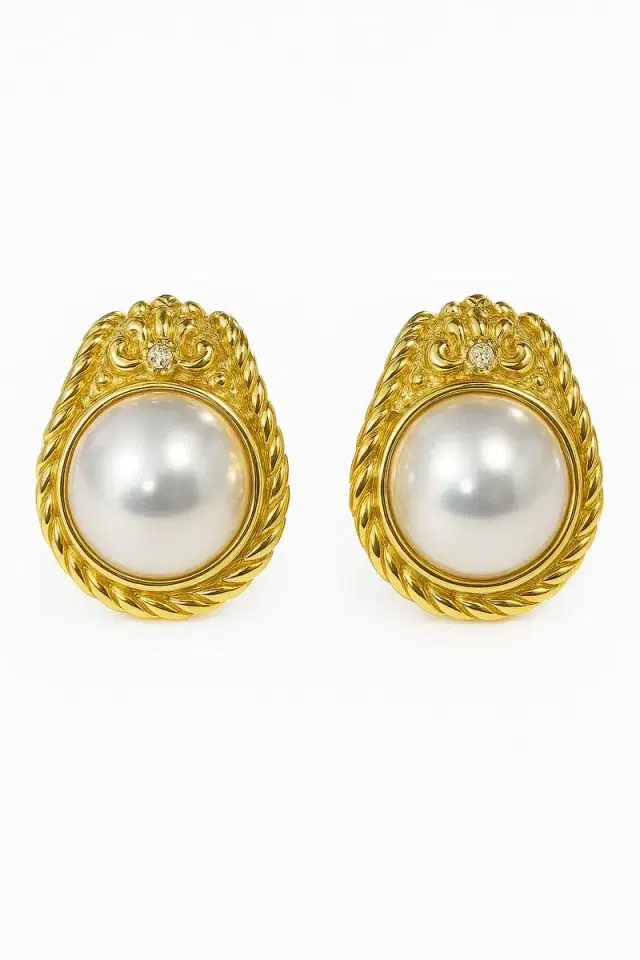 Wish Fine Jewelry 0.02ct Diamond Pearl 18K Gold Statement Stud Earrings