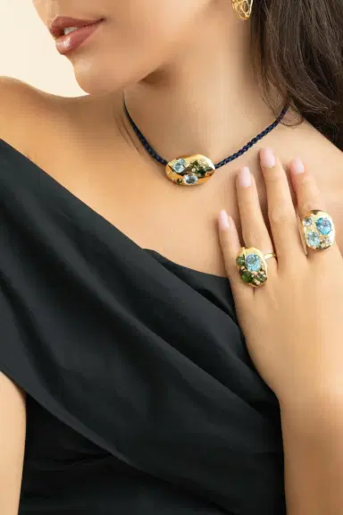 CAROL KAUFFMANN Green Tourmaline Rock Flinstone Ring | Thumbnail 2