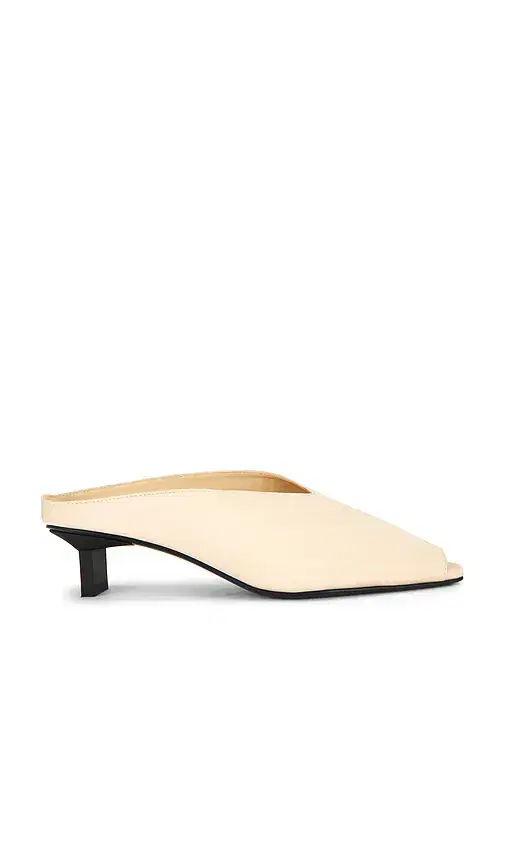 St. Agni Linea Heel