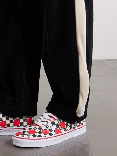 Valentino Garavani Striped Cotton-Blend Velvet Sweatpants - Men | Thumbnail 5 Valentino Garavani Striped Cotton-Blend Velvet Sweatpants - Men | Thumbnail 5