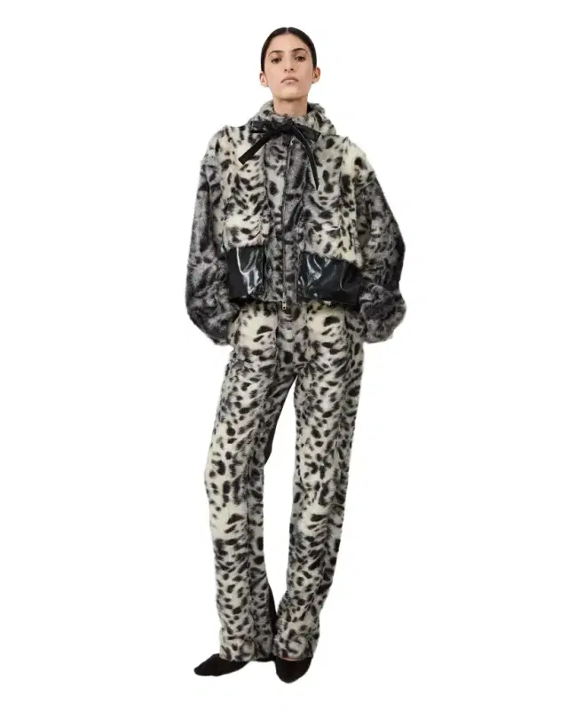 The Hesse jacket in faux leopard