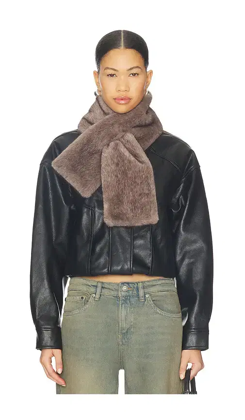 LAMARQUE Muse Faux Fur Scarf