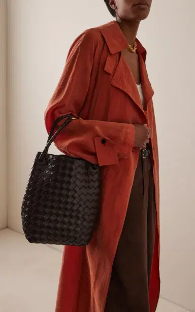 Bottega Veneta Small Andiamo Intrecciato Leather Bucket Bag | Thumbnail 2 Bottega Veneta Small Andiamo Intrecciato Leather Bucket Bag | Thumbnail 2