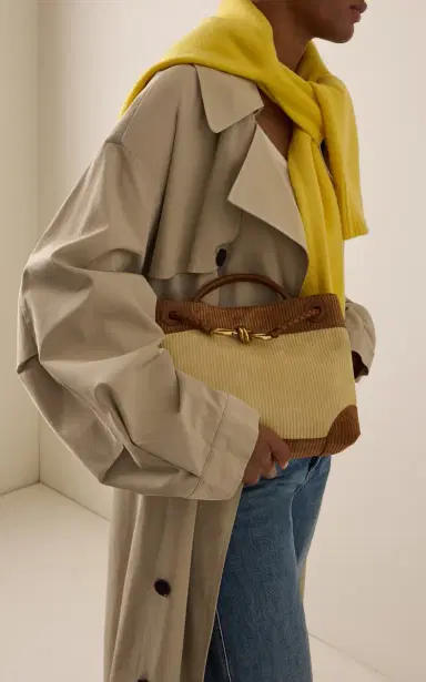 Bottega Veneta Small Andiamo Suede Bag | Thumbnail 2
