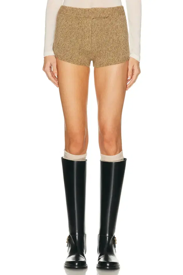 Aya Muse Vita Short