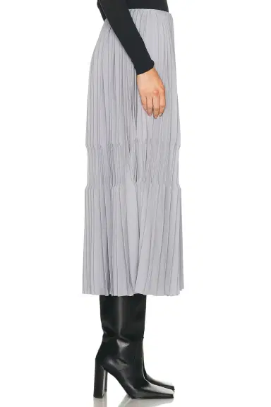 Alaïa ALAΪA Pleated Skirt | Thumbnail 3 Alaïa ALAΪA Pleated Skirt | Thumbnail 3