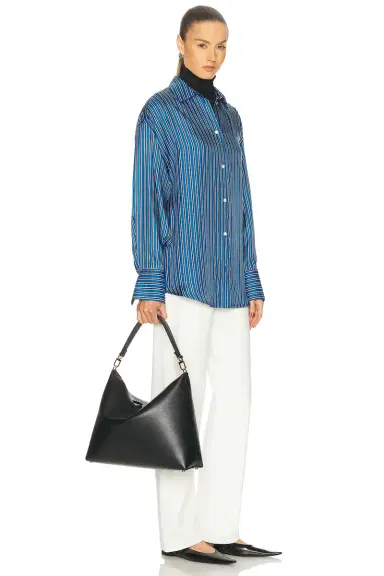 TOTEME Medium Bevel Grained Leather Bag | Thumbnail 2
