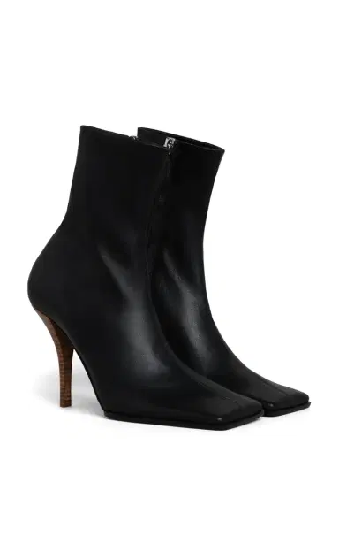 Alaïa Leather Ankle Boots | Thumbnail 3 Alaïa Leather Ankle Boots | Thumbnail 3