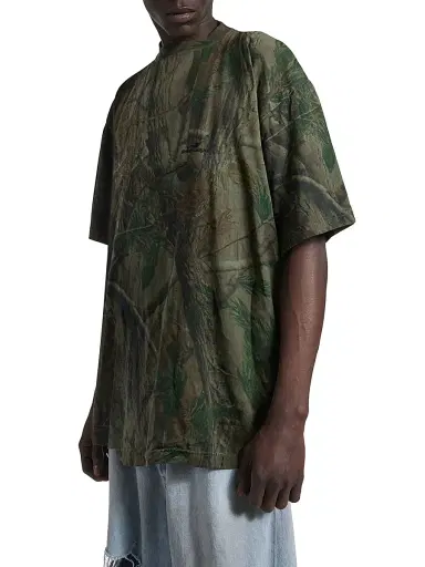 Balenciaga Men's B Diamond Twisted T-Shirt | Thumbnail 4 Balenciaga Men's B Diamond Twisted T-Shirt | Thumbnail 4