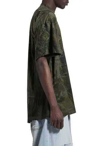 Balenciaga Men's B Diamond Twisted T-Shirt | Thumbnail 5 Balenciaga Men's B Diamond Twisted T-Shirt | Thumbnail 5