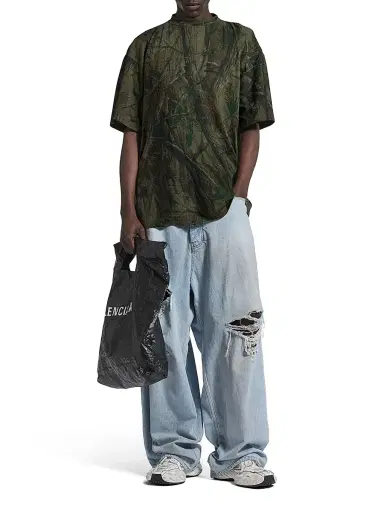 Balenciaga Men's B Diamond Twisted T-Shirt | Thumbnail 7 Balenciaga Men's B Diamond Twisted T-Shirt | Thumbnail 7