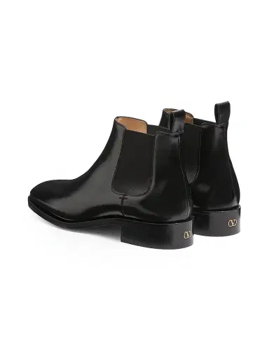 Valentino Garavani Men's Pas Des Dieux Ankle Boots in Calfskin - Black | Thumbnail 3