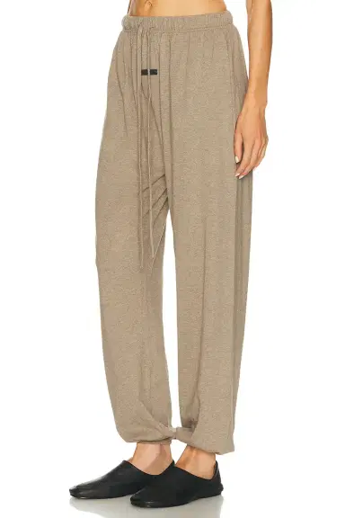 Fear of God Essentials Classic Sweatpant | Thumbnail 3