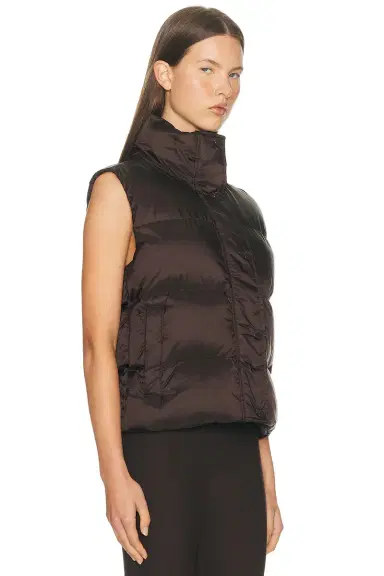 Beyond Yoga Big Cozy Puffer Vest | Thumbnail 3