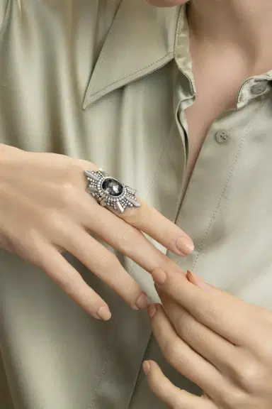 Sylva & Cie Diamond Stella Ring | Thumbnail 3