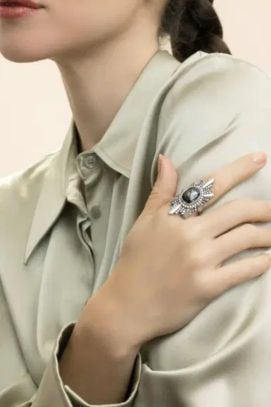 Sylva & Cie Diamond Stella Ring | Thumbnail 4