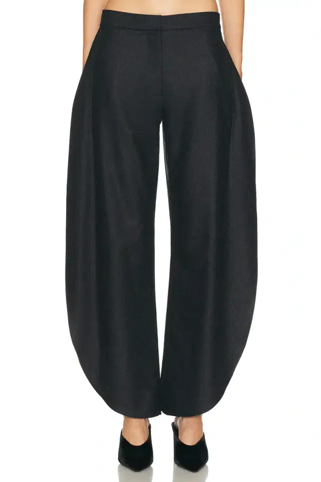 ALAΪA Petal Pant