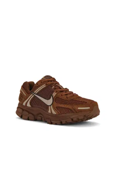 Nike Zoom Vomero 5 Sneaker | Thumbnail 2
